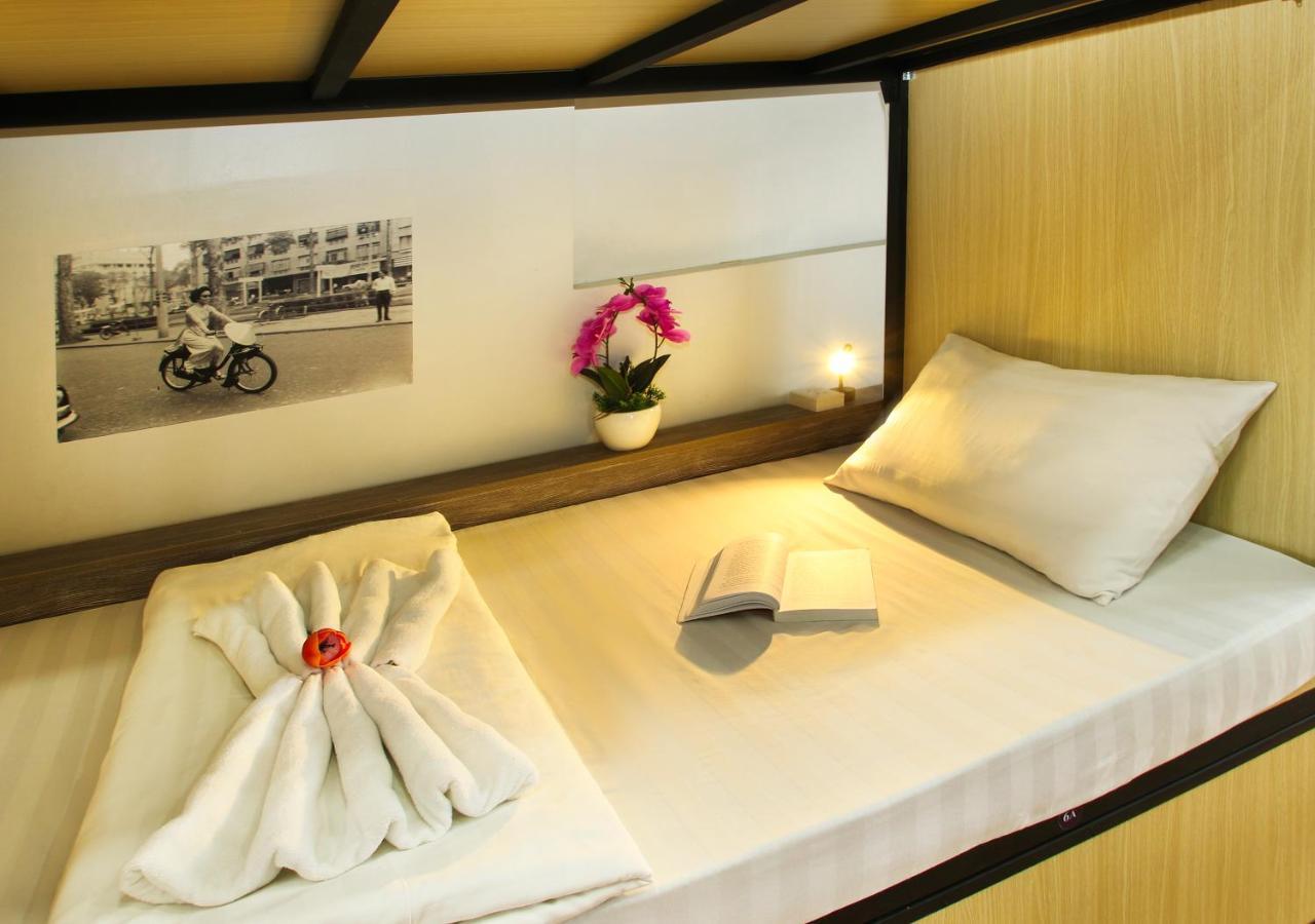 Home Away Home Hostel โฮจิมินห์ซิตี้ ภายนอก รูปภาพ