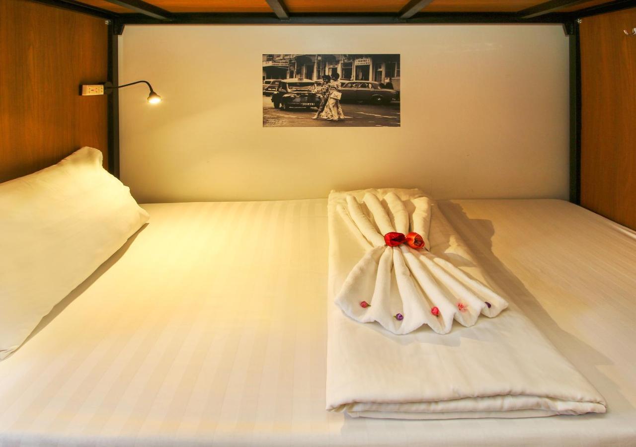 Home Away Home Hostel โฮจิมินห์ซิตี้ ภายนอก รูปภาพ